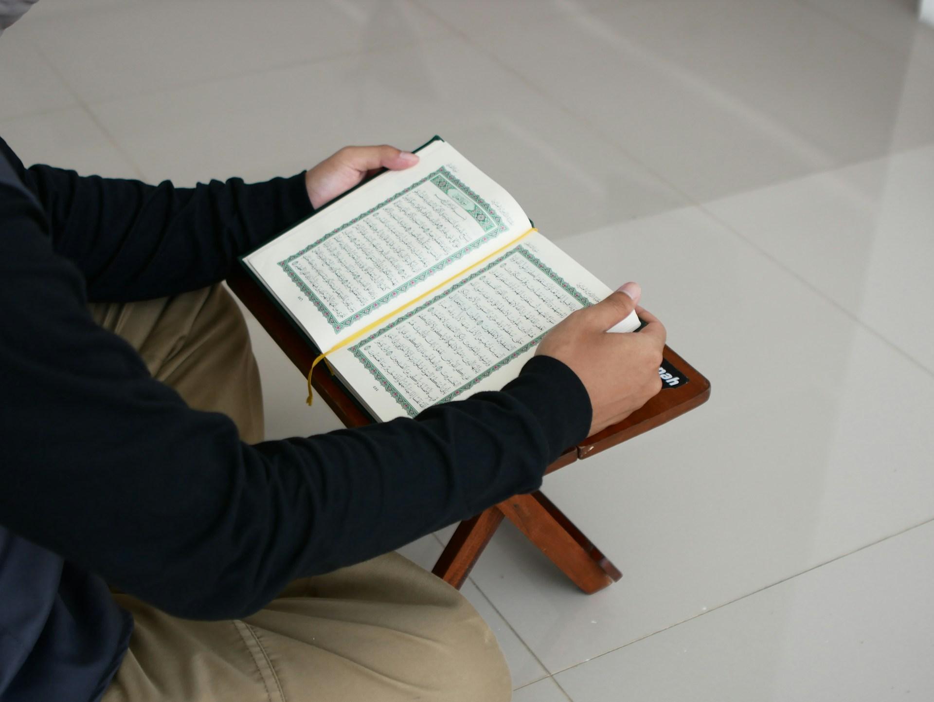 5 Gangguan yang Sering Dialami Penghafal Al-Qur’an dan Cara Mengatasinya