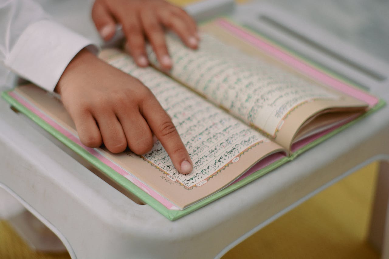 Sanad Menjadi Bukti Bahwa Al-Qur’an Tak Pernah Dipalsukan dan Tetap Terjaga Keasliannya