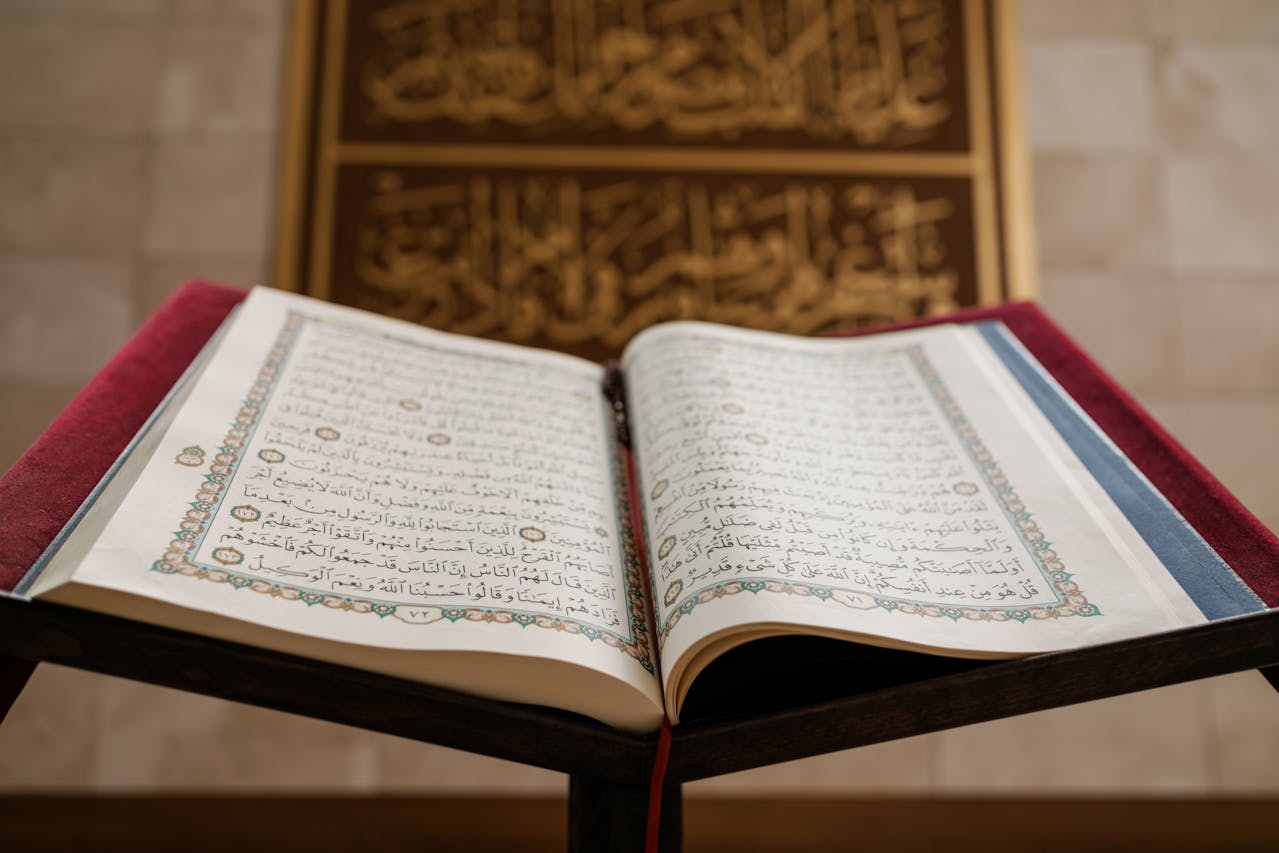 Tantangan Terbesar Penghafal Al-Qur’an di Zaman Sekarang dan Solusinya