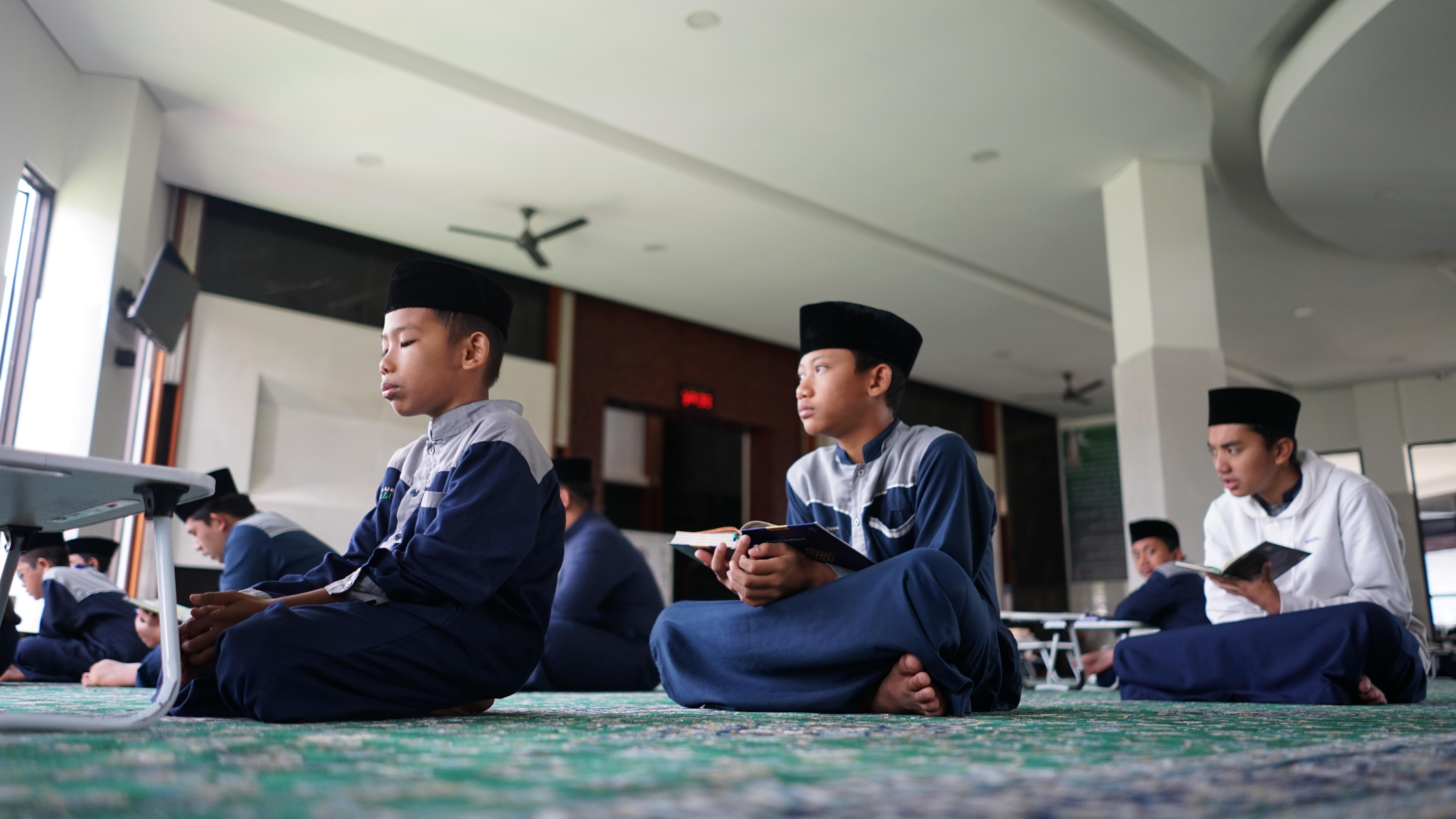 Tips Menjaga Kebersihan Kamar dan Lingkungan di Pesantren Tahfidz Qur'an