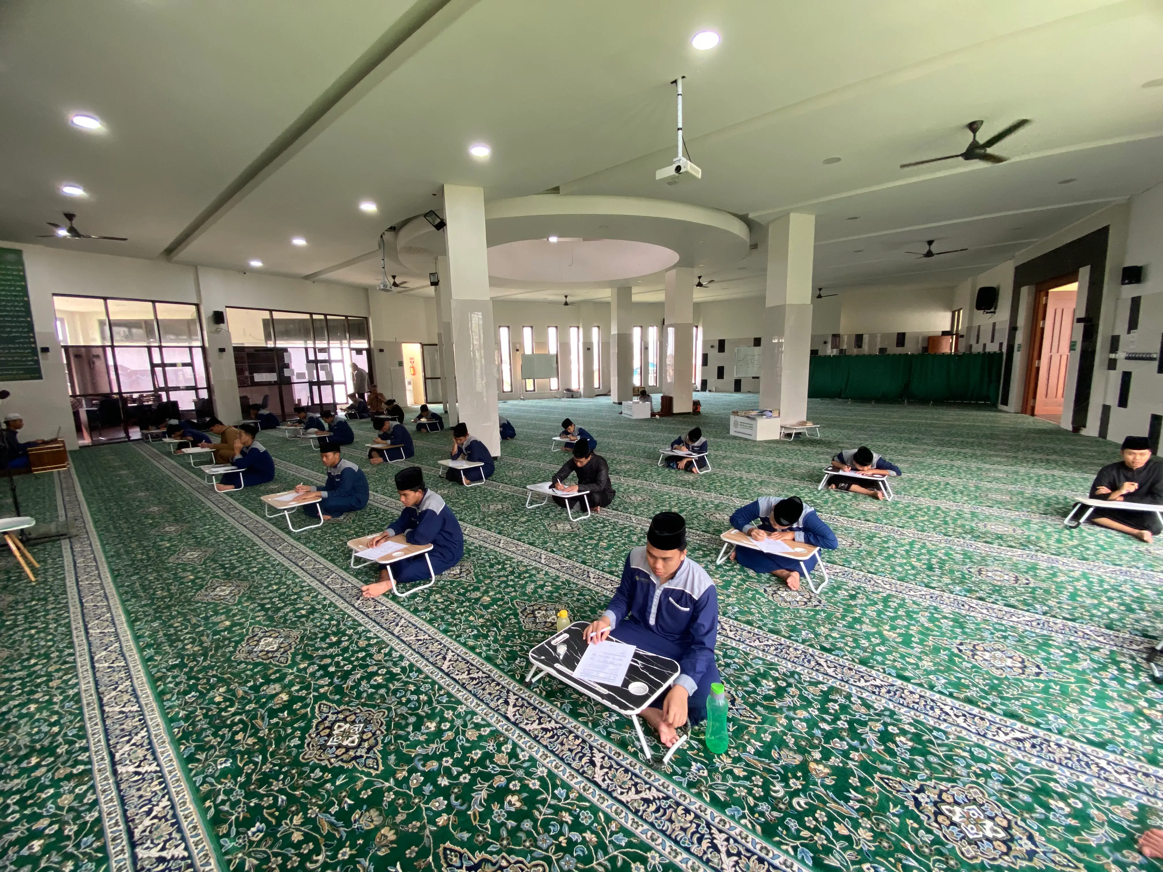 PTQ Syekh Ali Jaber Gelar Ujian Semester 2, Evaluasi Hafalan dan Pengetahuan Para Santri