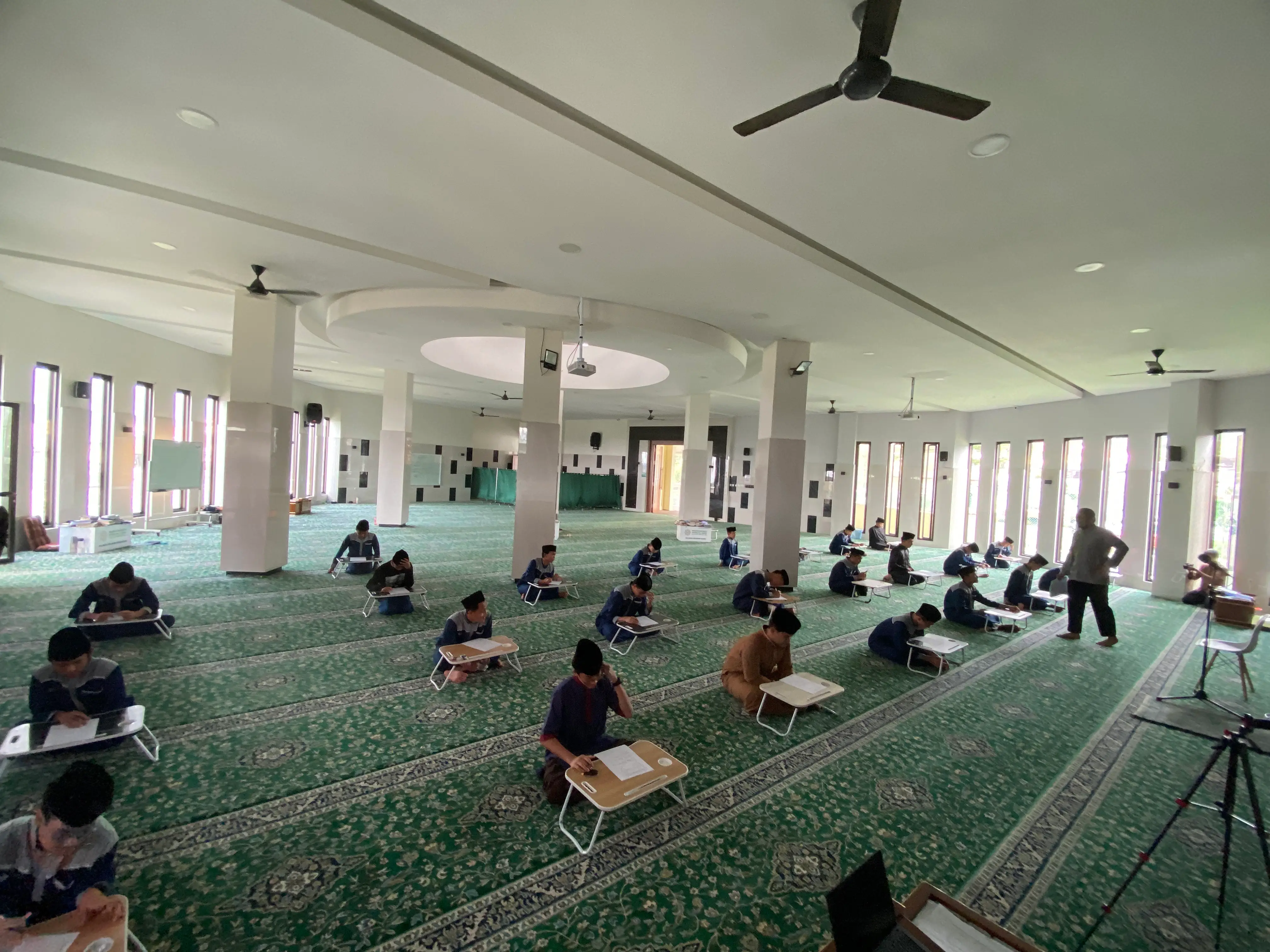 PTQ Syekh Ali Jaber Gelar Ujian Semester 2, Evaluasi Hafalan dan Pengetahuan Para Santri